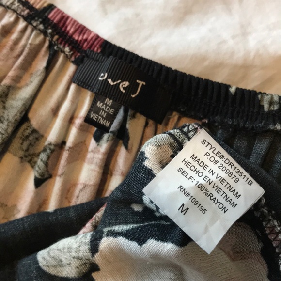 Large Floral Off The Shoulder Dress - Picture 15 of 15